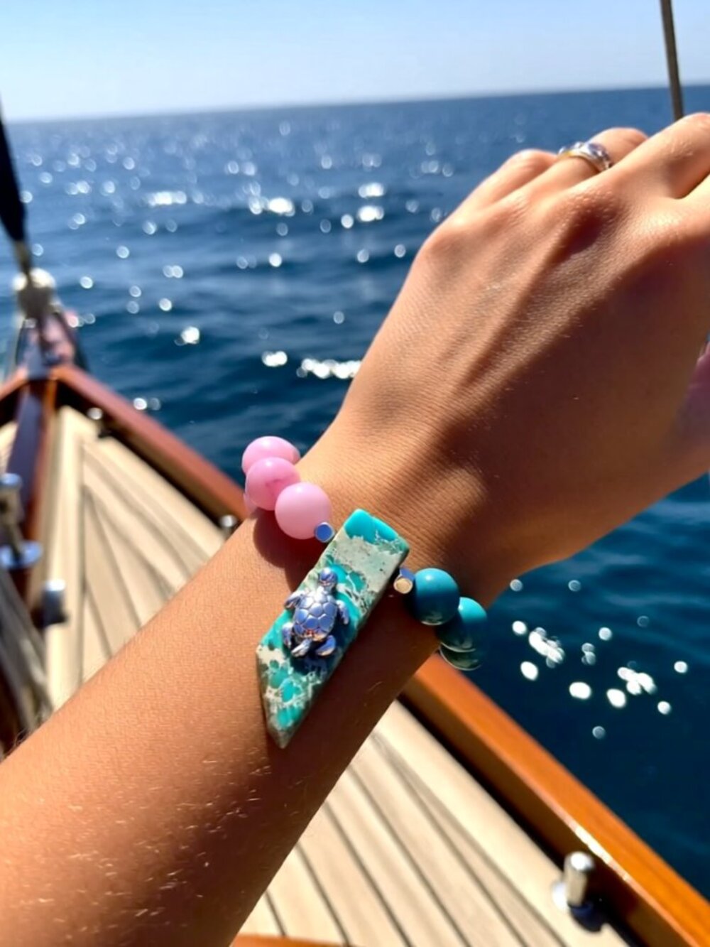 Vacation Ready! Beachy Sea Turtle Adjustable Bracelet - Colorful Jasper & Agate - Picture 2 of 10